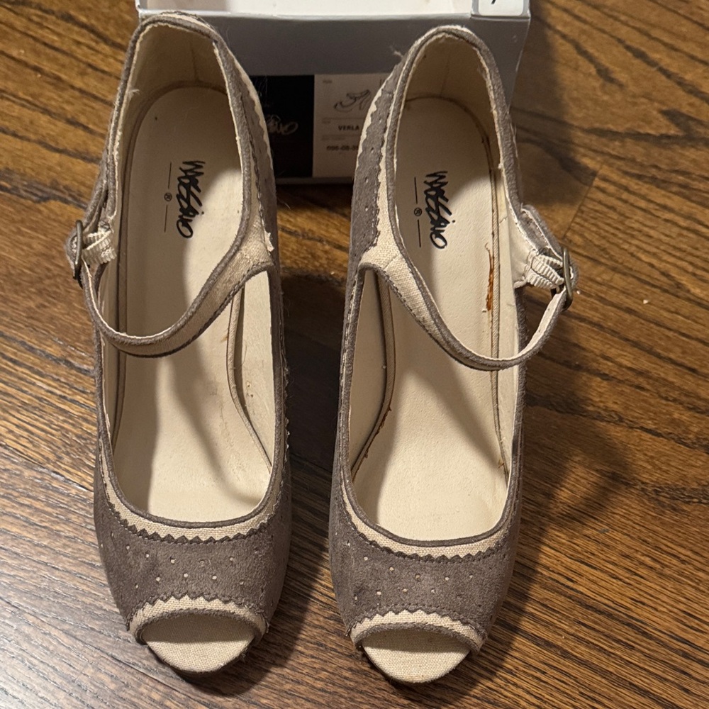 Massimo Brown Peep-Toe Heels